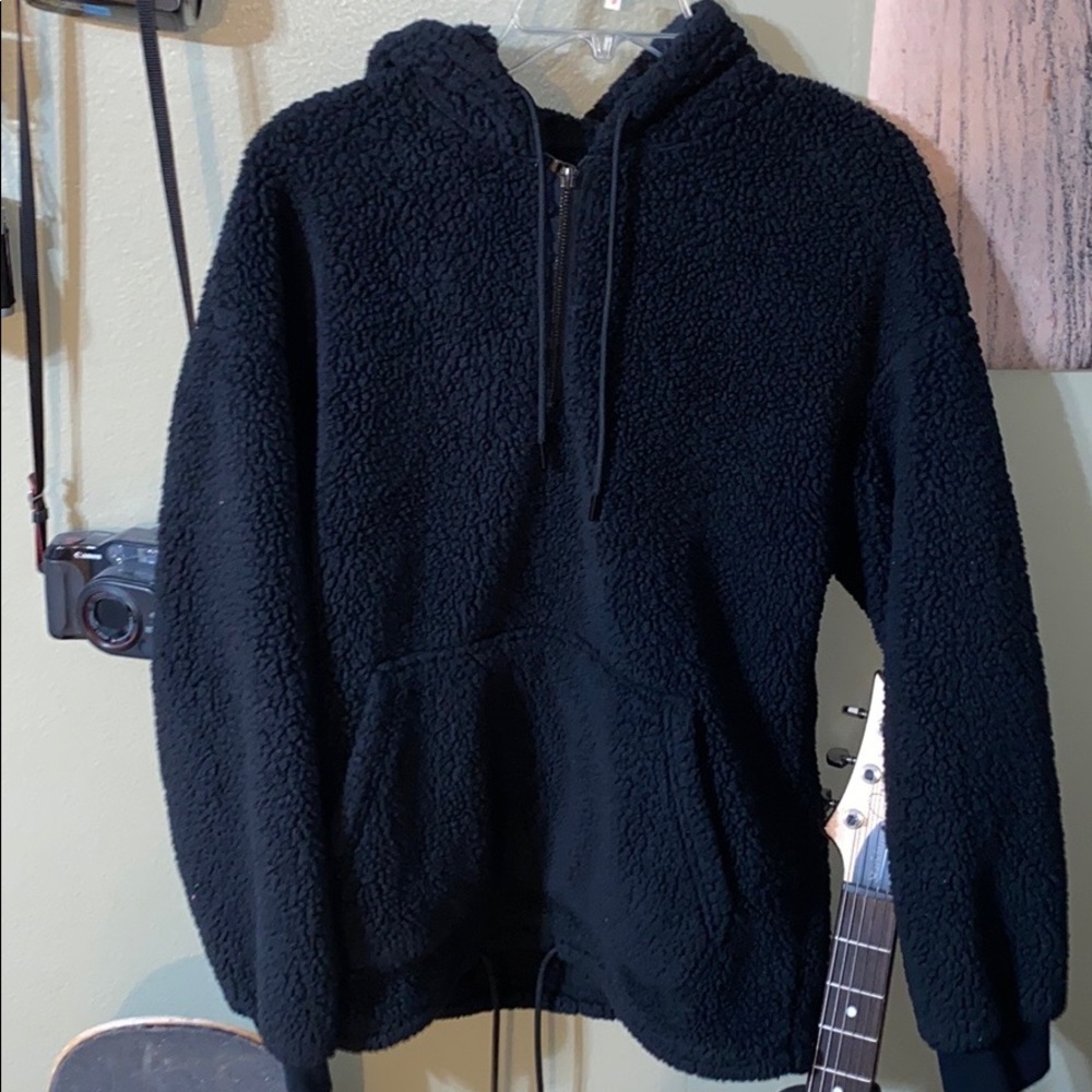 FUZZY HALF-ZIP UP